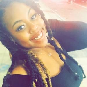 Meet your Posher, Deonna